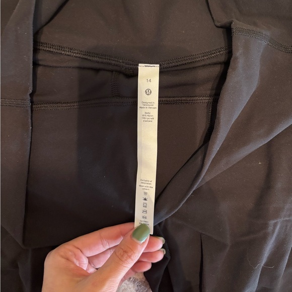 Lululemon Align High Rise Shorts 8” - Picture 2 of 2